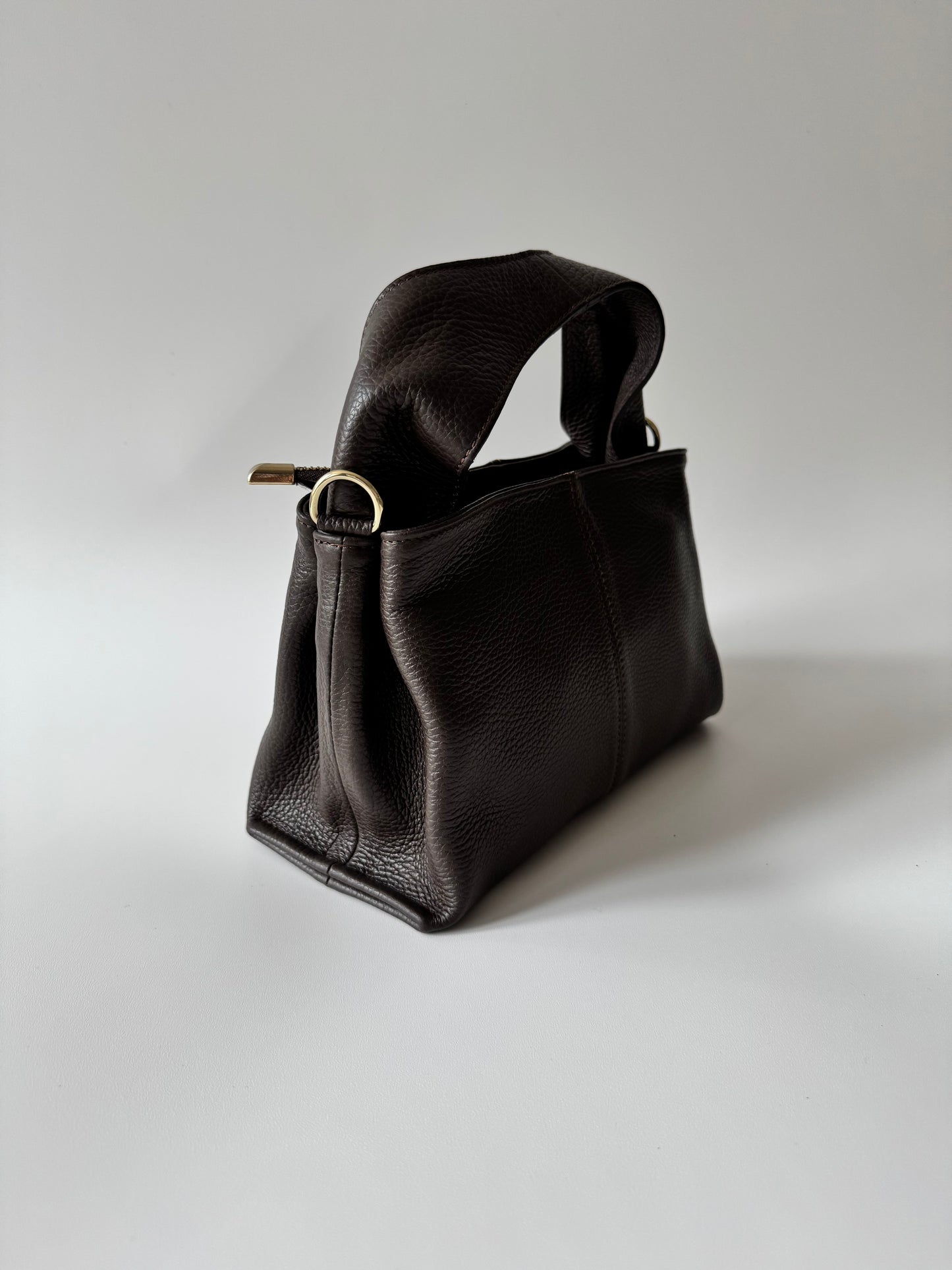 Zoe- Handbag with Shoulder Strap