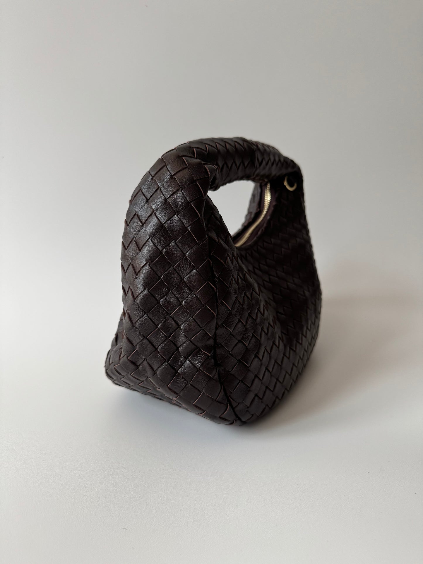 Dorotea- Woven Handle Bag